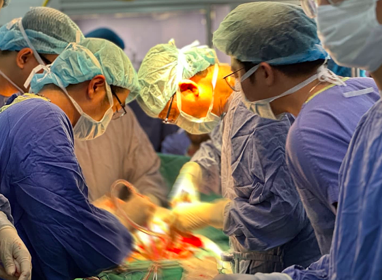 Overlooking blood in urine leads to total bladder removal for man