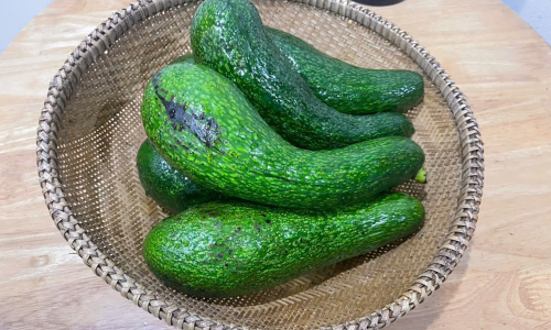 What happens to your heart and brain when you eat avocados regularly?