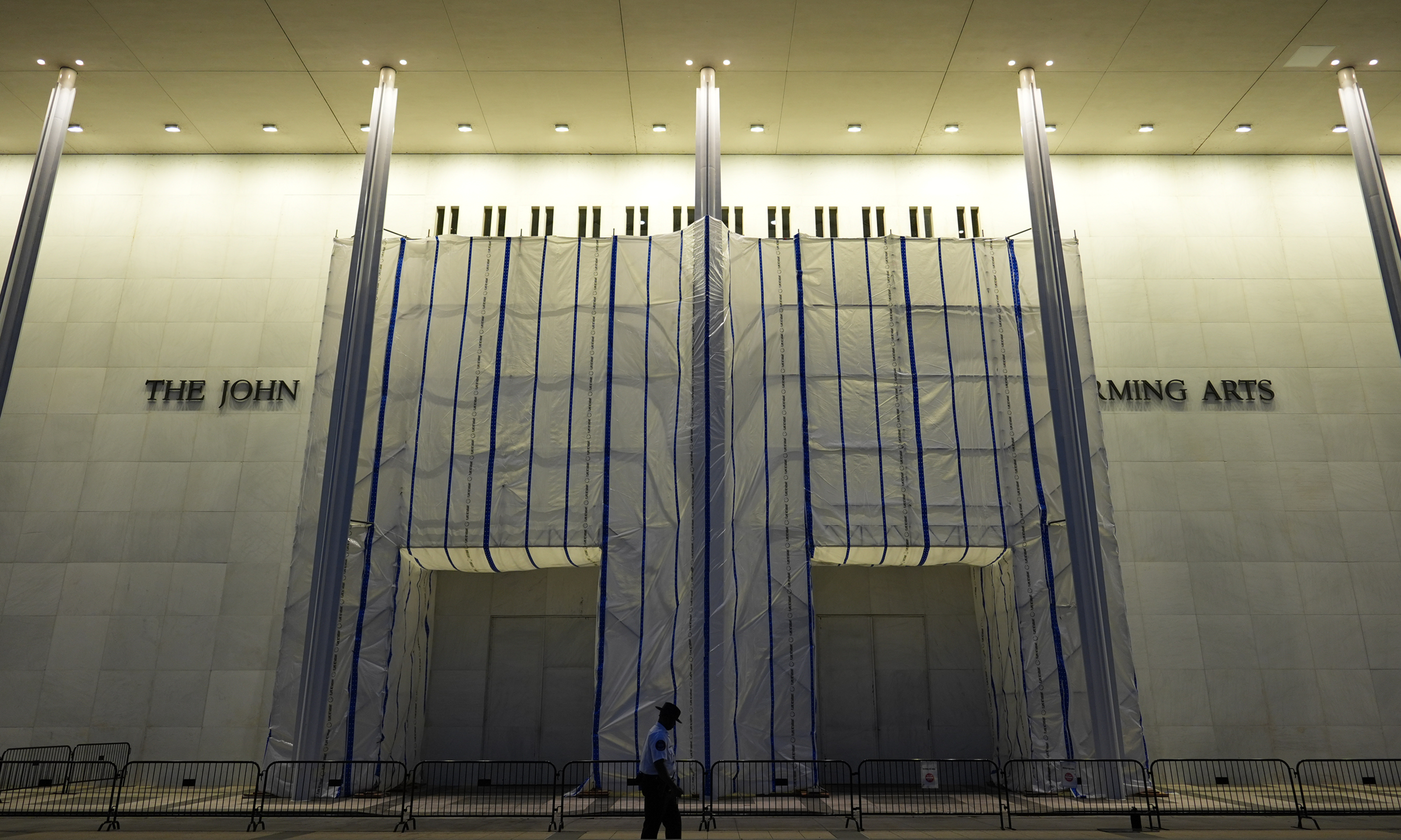 Trump threatens to close Kennedy Center if not named after him