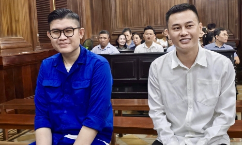 Luxury car 'kingpin' Phan Cong Khanh in court
