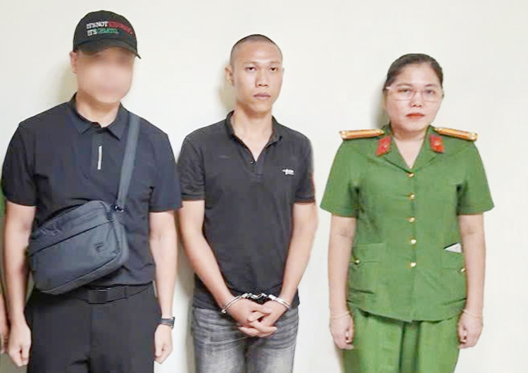 Man entices teenage girl to Laos, then flees wanted notice