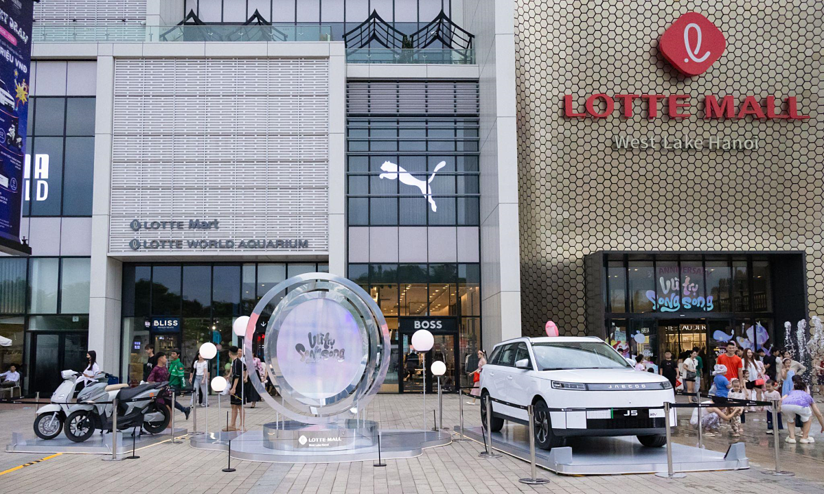 Lotte Mall West Lake Hanoi launches series of promotions for three-year anniversary