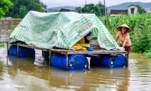 Floods exceed alert level 3, Thanh Hoa evacuates over 1,700 people