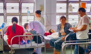 Bakery owner fined 100 million dong after 254 people suffer food poisoning