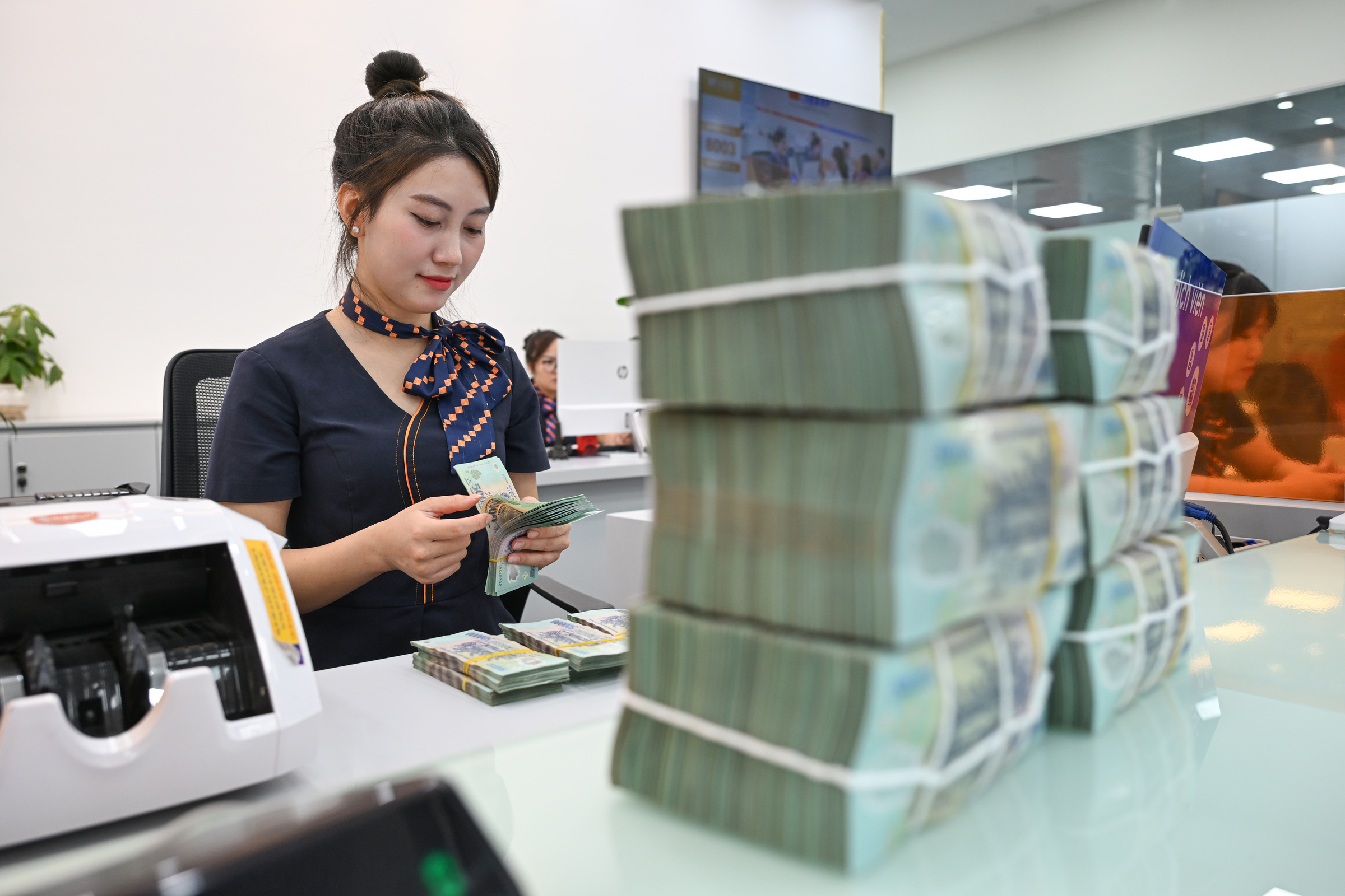 Residents deposit over 11.2 quadrillion VND in banks