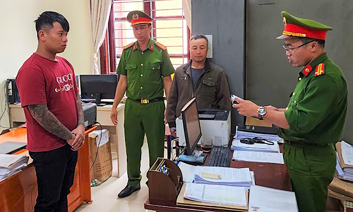Selling 139 bank accounts to individuals in Cambodia