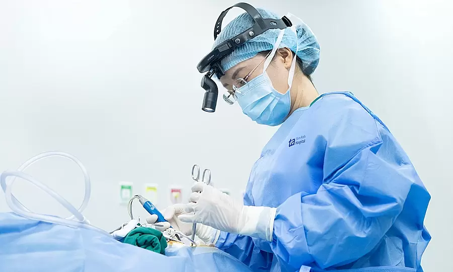 Should adenoidectomy and tonsillectomy be performed simultaneously?