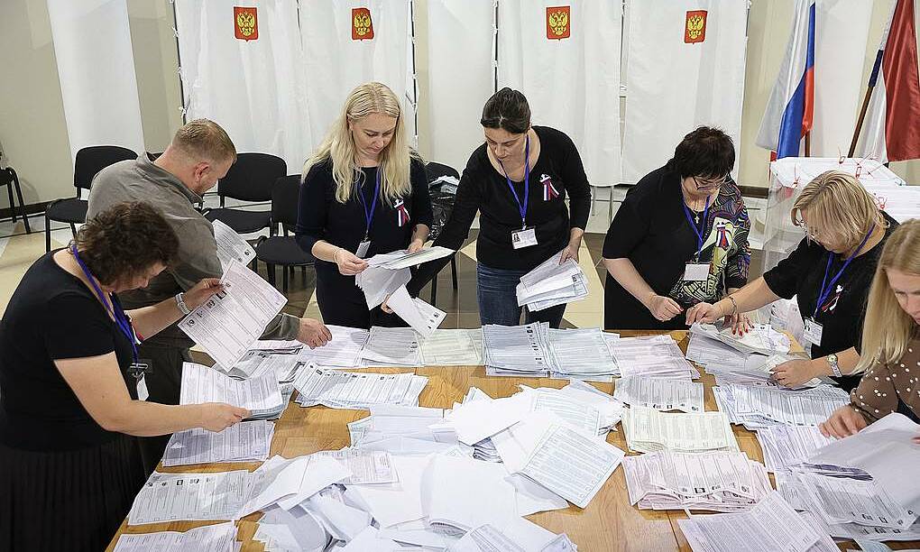 Russia's ruling party secures overwhelming victory