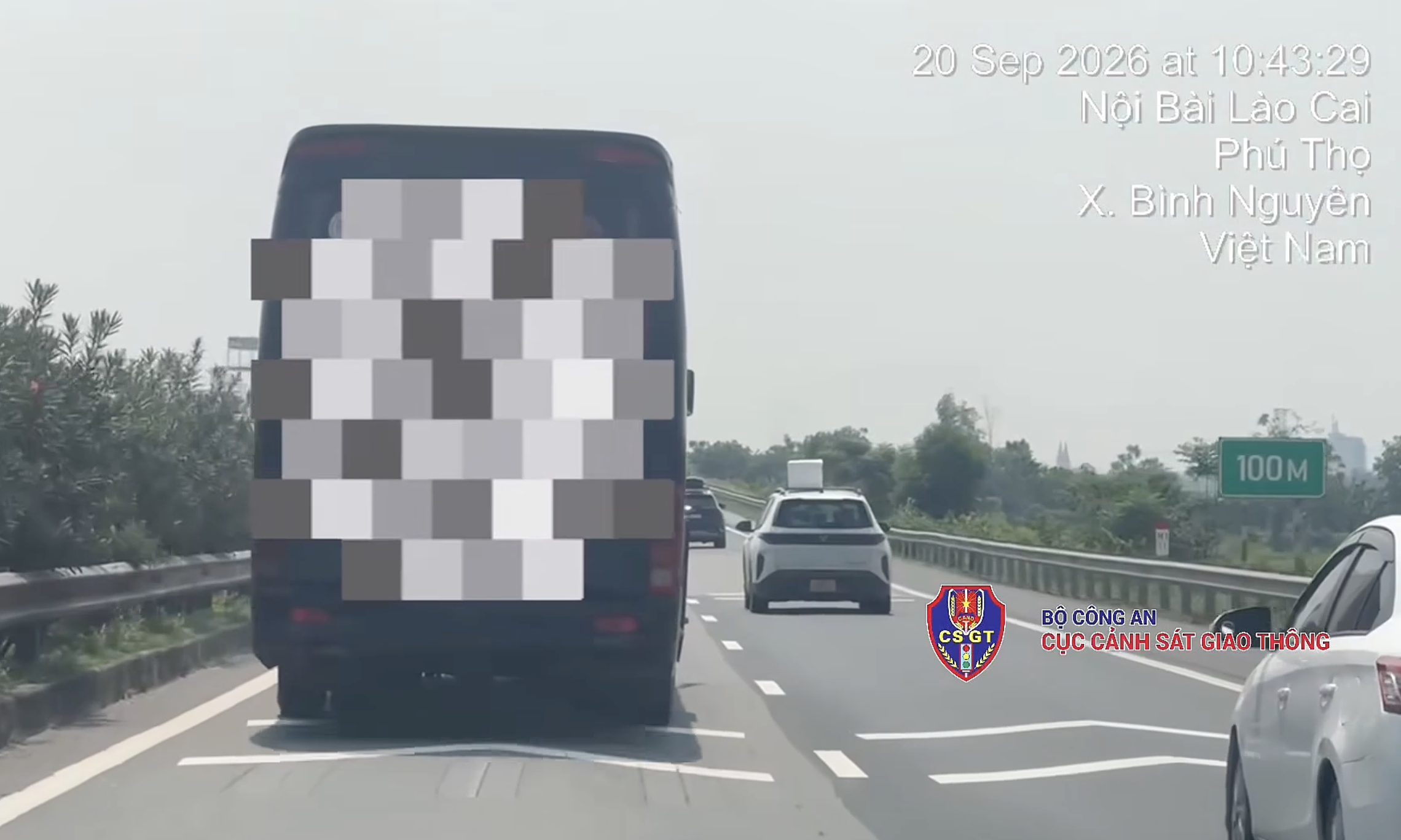 fined for hogging left lane on highway for 3 km