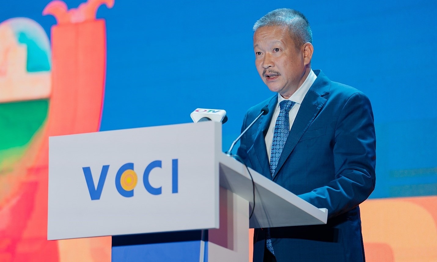 Transparent governance boosts private sector's internal strength