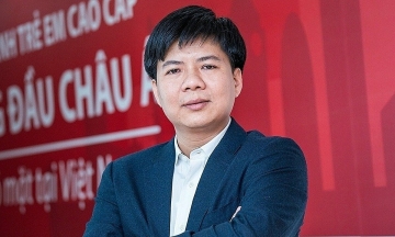 Shark Thuy accused of embezzling 7,677 billion VND, bribing 32 billion VND