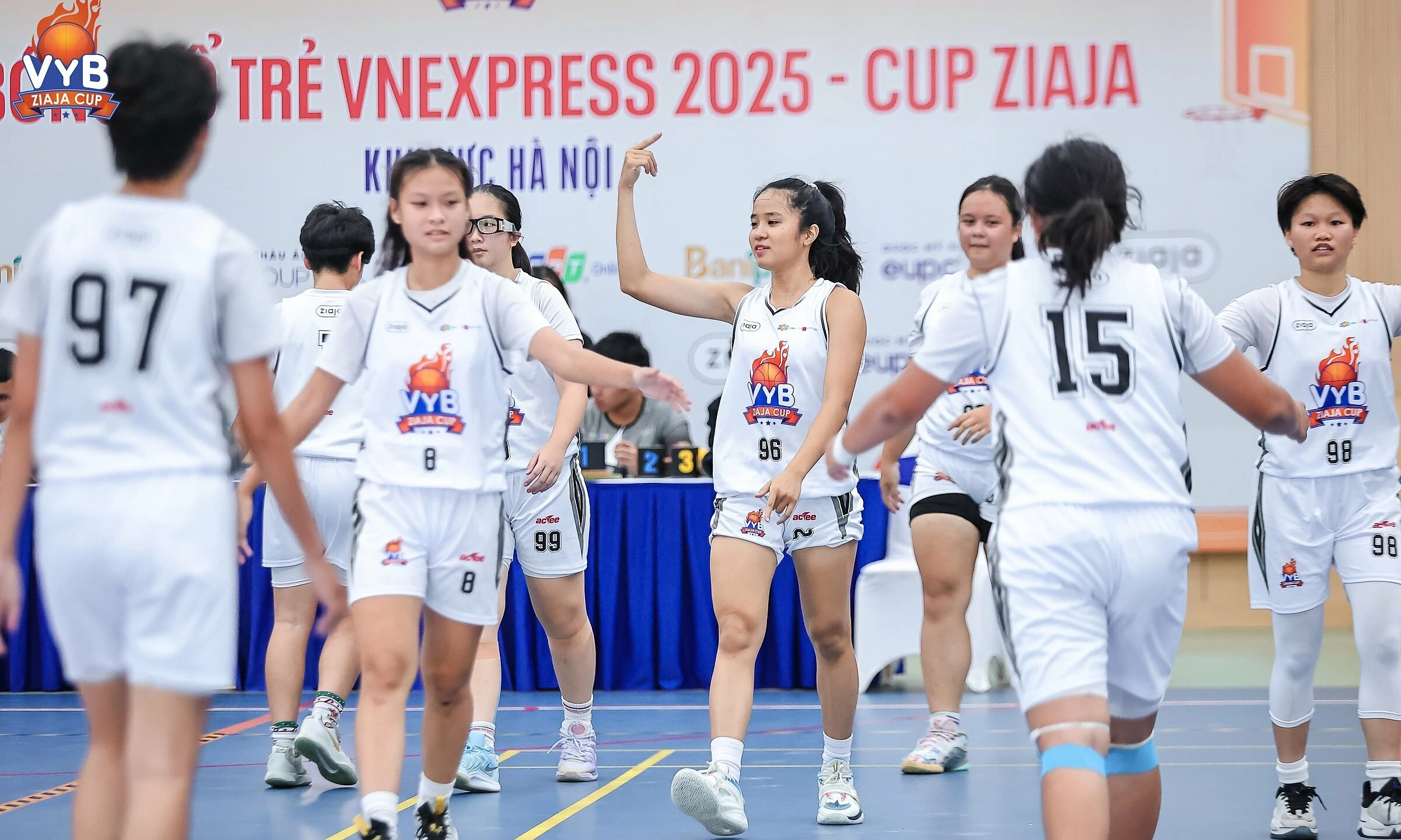 Candidates for the VnExpress Youth Basketball Tournament - Ziaja Cup championship