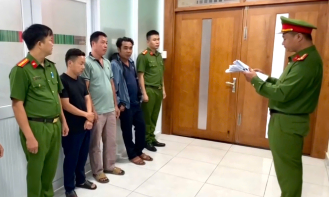 10 people indicted for selling over 42,000 fake gas cylinders to the market