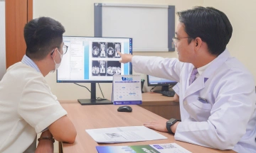 Is frequent nighttime urination a sign of weak kidneys?