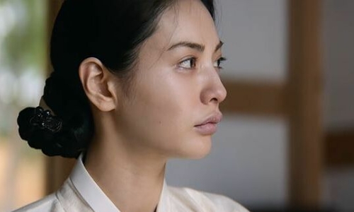 'World's most beautiful star' apologizes for character portrayal in 19+ film