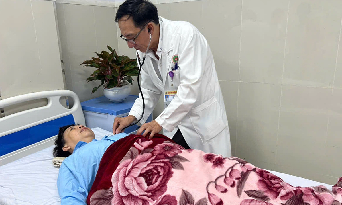 Surgery removes 4.5 kg fibroid from woman's uterus