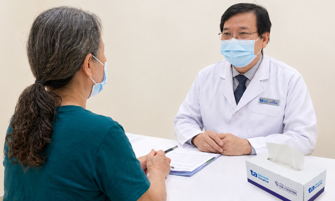 Hypoglycemia due to insulin injection 10 times the prescribed dose