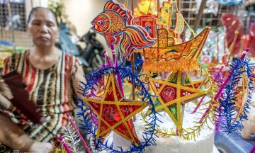 Vietnamese consumers cut costs on Mid-Autumn lanterns