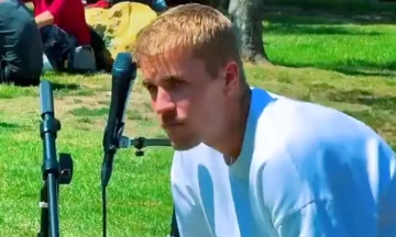 Justin Bieber holds free show for homeless