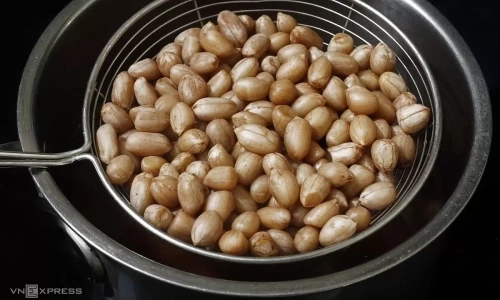 7 plant-based foods to help older adults maintain muscle mass
