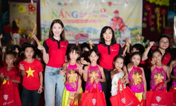 1,300 border students in Dien Bien celebrate early Mid-Autumn Festival