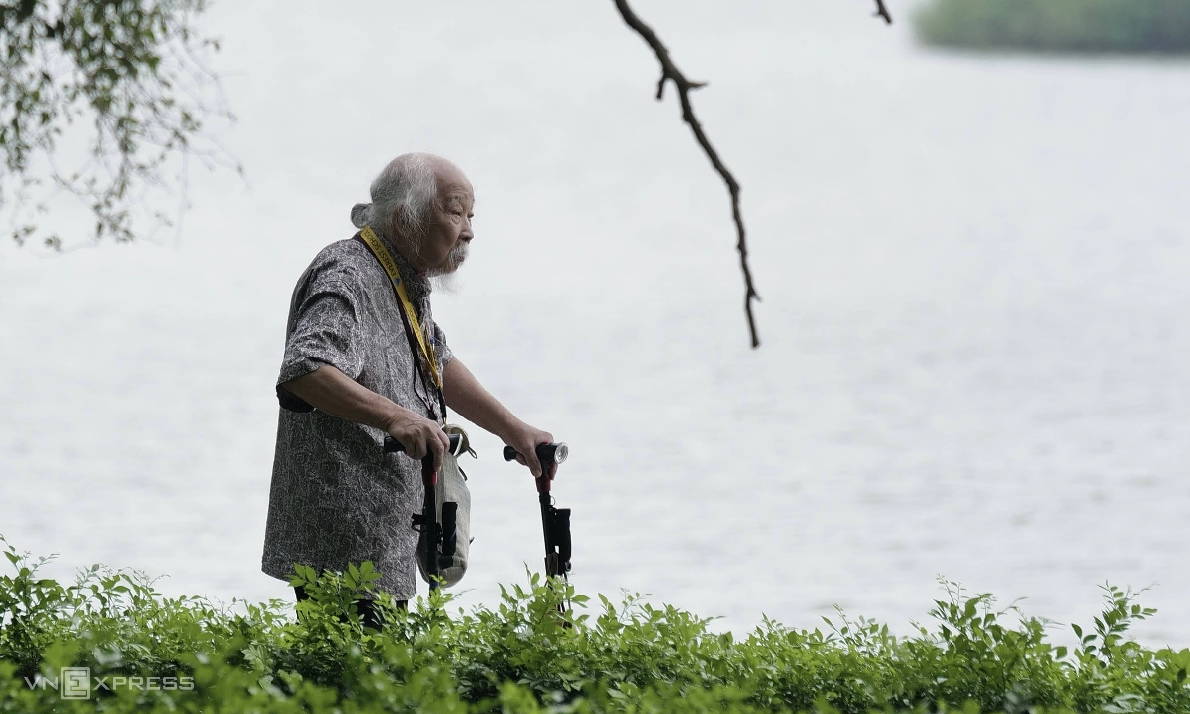 81-year-old Chinese doctor maintains stable blood sugar with three rules