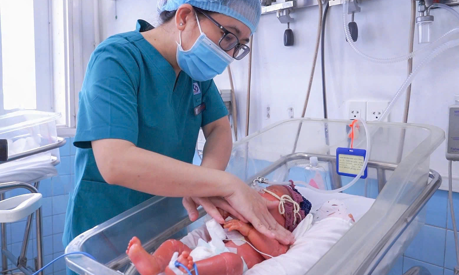 Baby boy born with 'fish scale' disease