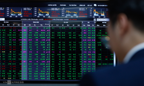 reasons foreign investors withdrew 100 million USD in the first week of market upgrade