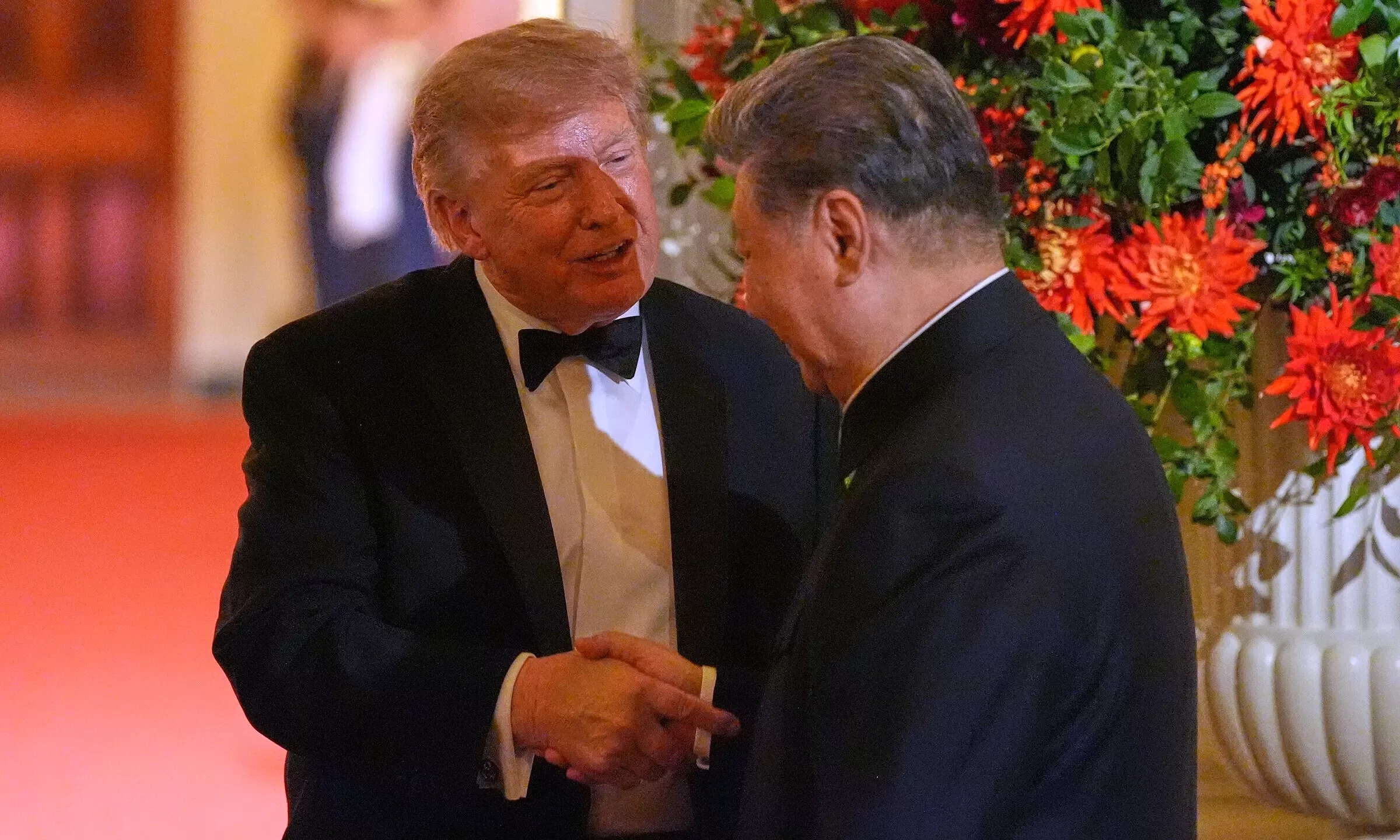 US ambassador says Trump offered to sell weapons to China