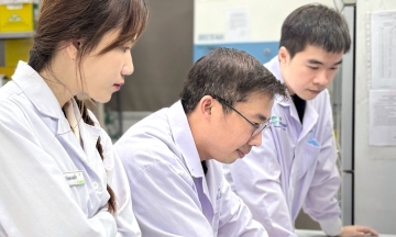Vietnamese scientists seek way to predict preterm birth early in pregnancy