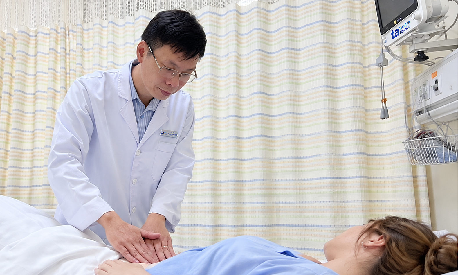 Food mass blocked woman's esophagus