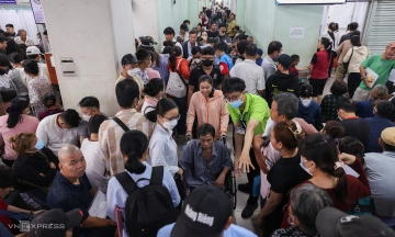Cho Ray Hospital increases medical examination and treatment fees from 1/10