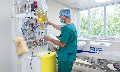 Pregnant woman undergoes three plasma exchanges for necrotizing pancreatitis