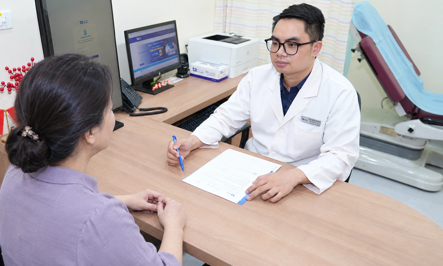 Misdiagnosed as intestinal infection, actually necrotic ovary