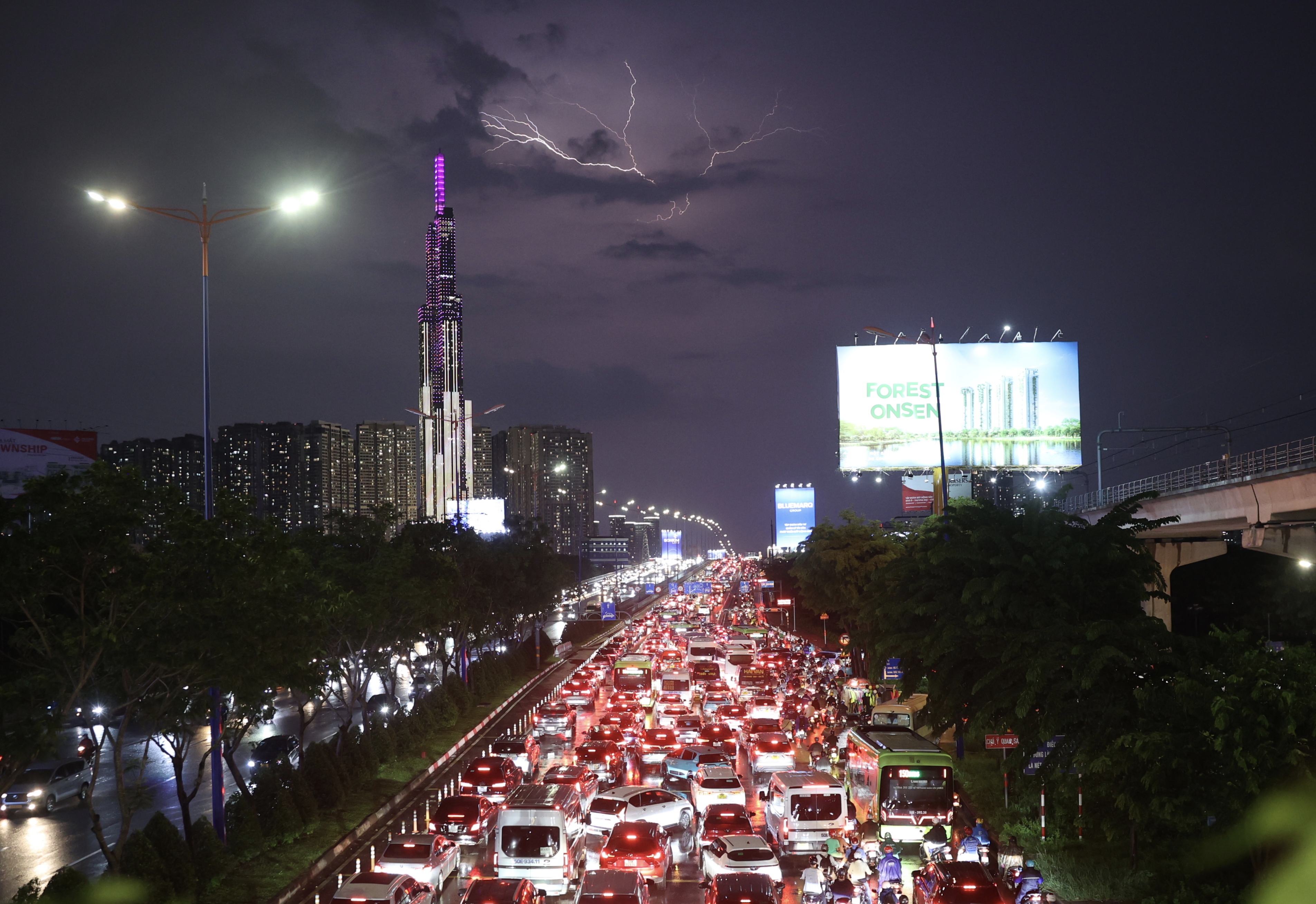 Nearly 4,000 lightning strikes hit Ho Chi Minh City during two days of heavy rain