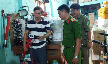 A farmer in Dong Thap spends 1,5 billion dong on firefighting equipment to help the community