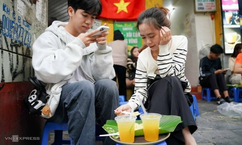 Cold air mass to sweep into northern Vietnam from night of 4/10