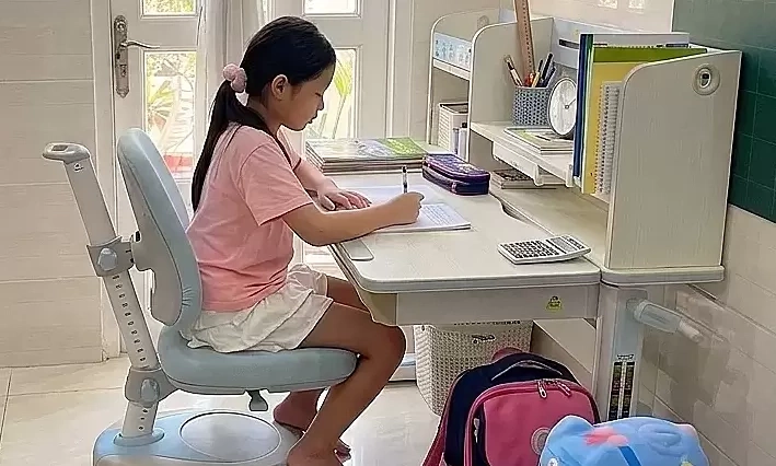 Factors increasing early myopia risk in children