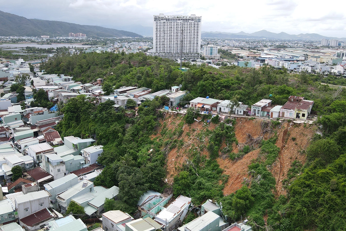 Gia Lai requests relocation of hundreds of residents from landslide risk area