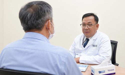 Foamy urine indicates chronic kidney disease