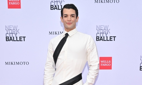 Male dancer wears self-made dress on red carpet
