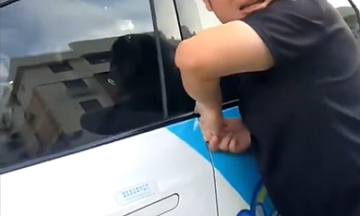 Passenger's fingers trapped in self-driving car door